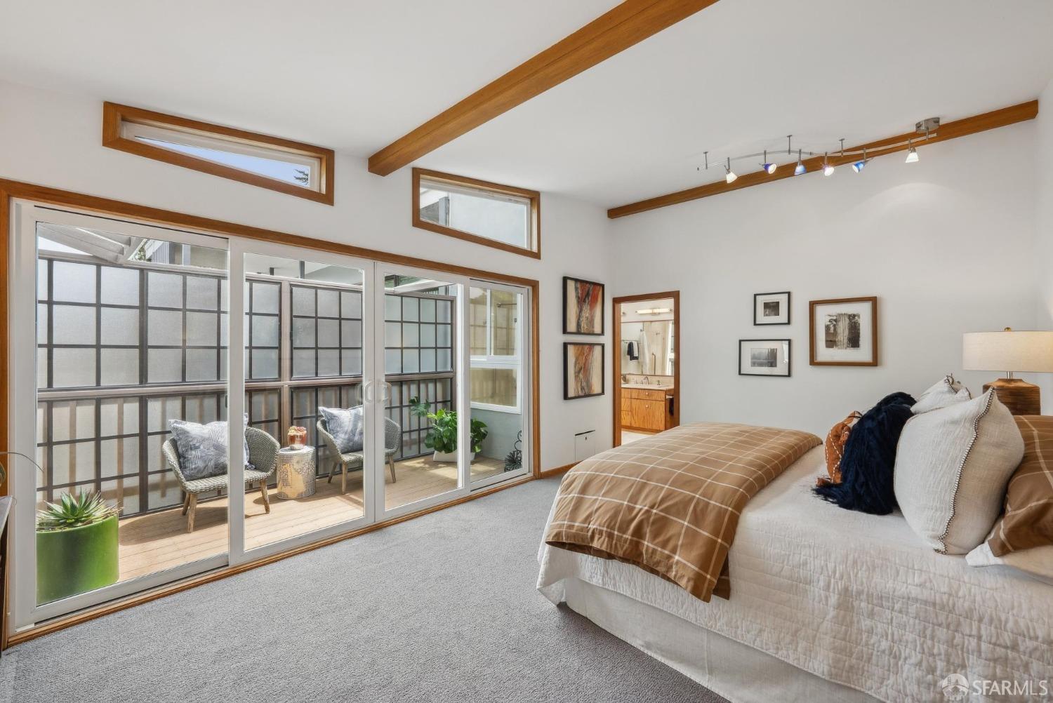 993-995 Duncan Street