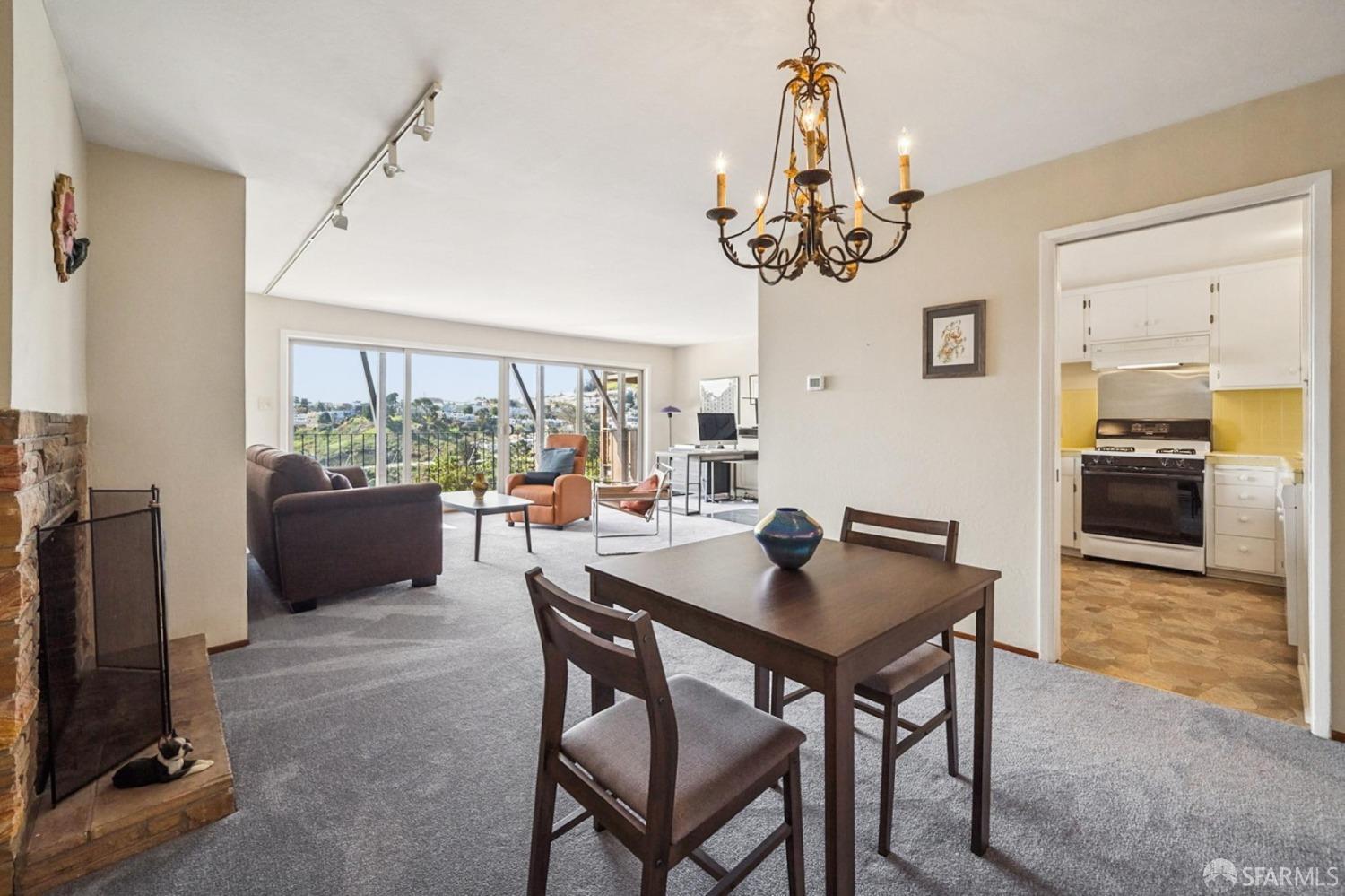 993-995 Duncan Street