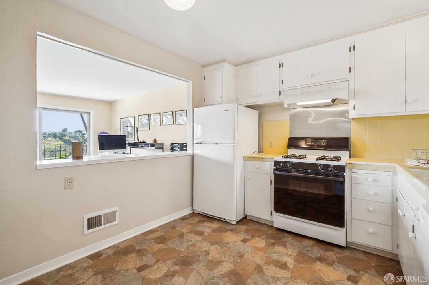 993-995 Duncan Street