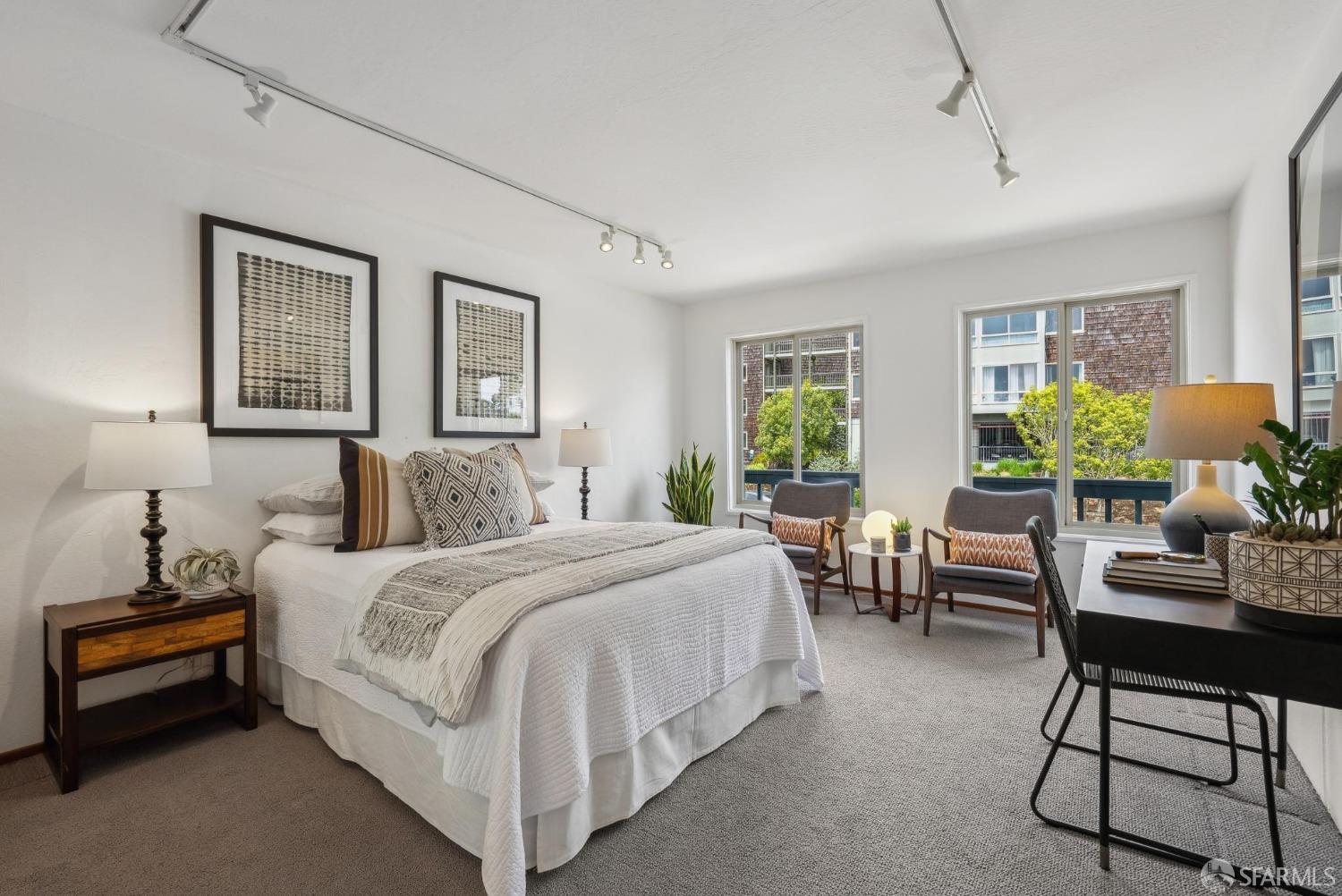 993-995 Duncan Street