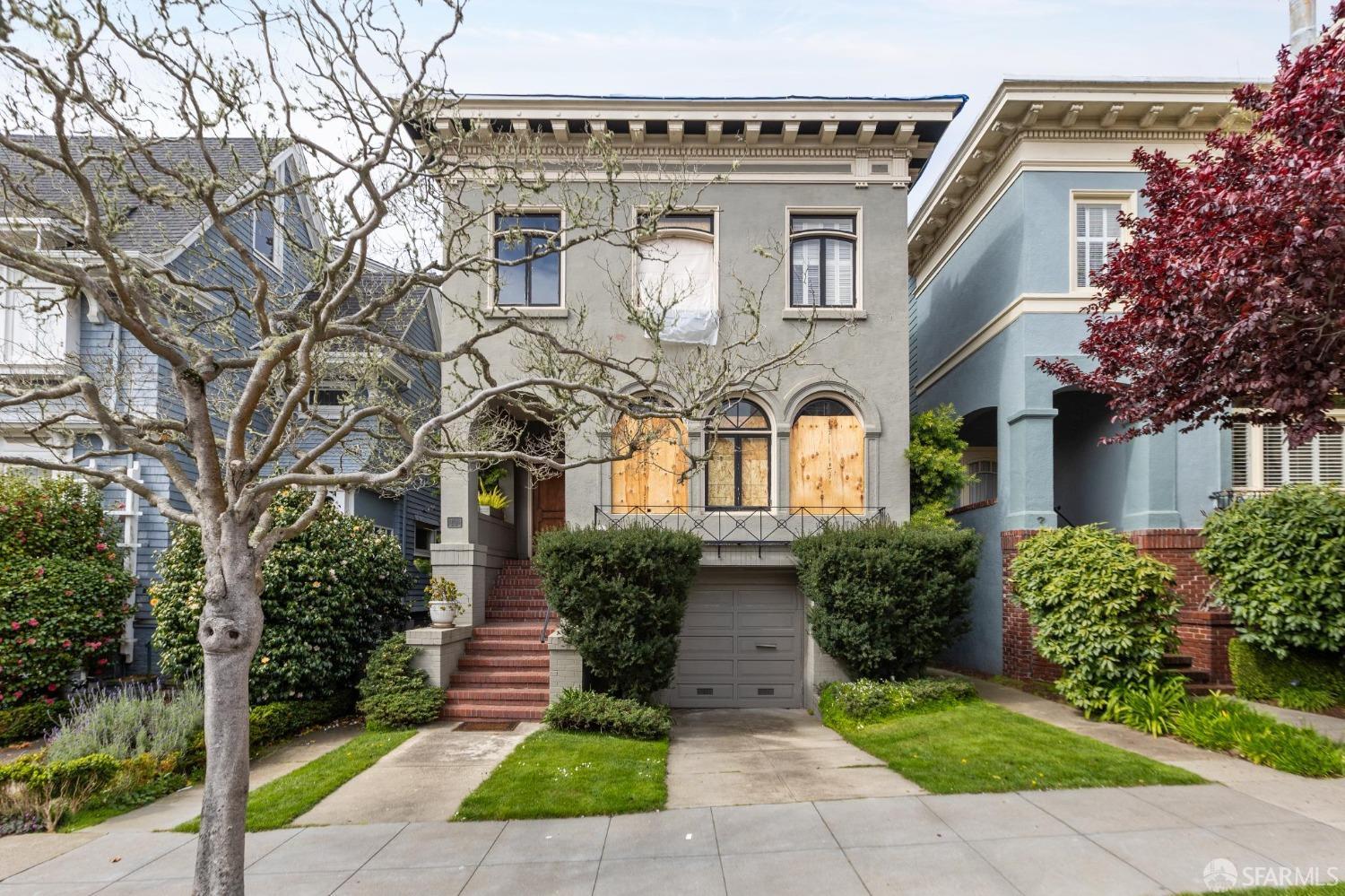 11 Jordan Avenue