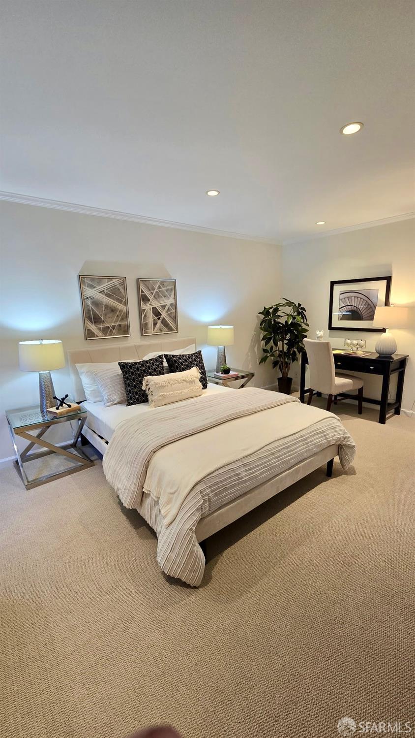 326 Los Palmos Drive