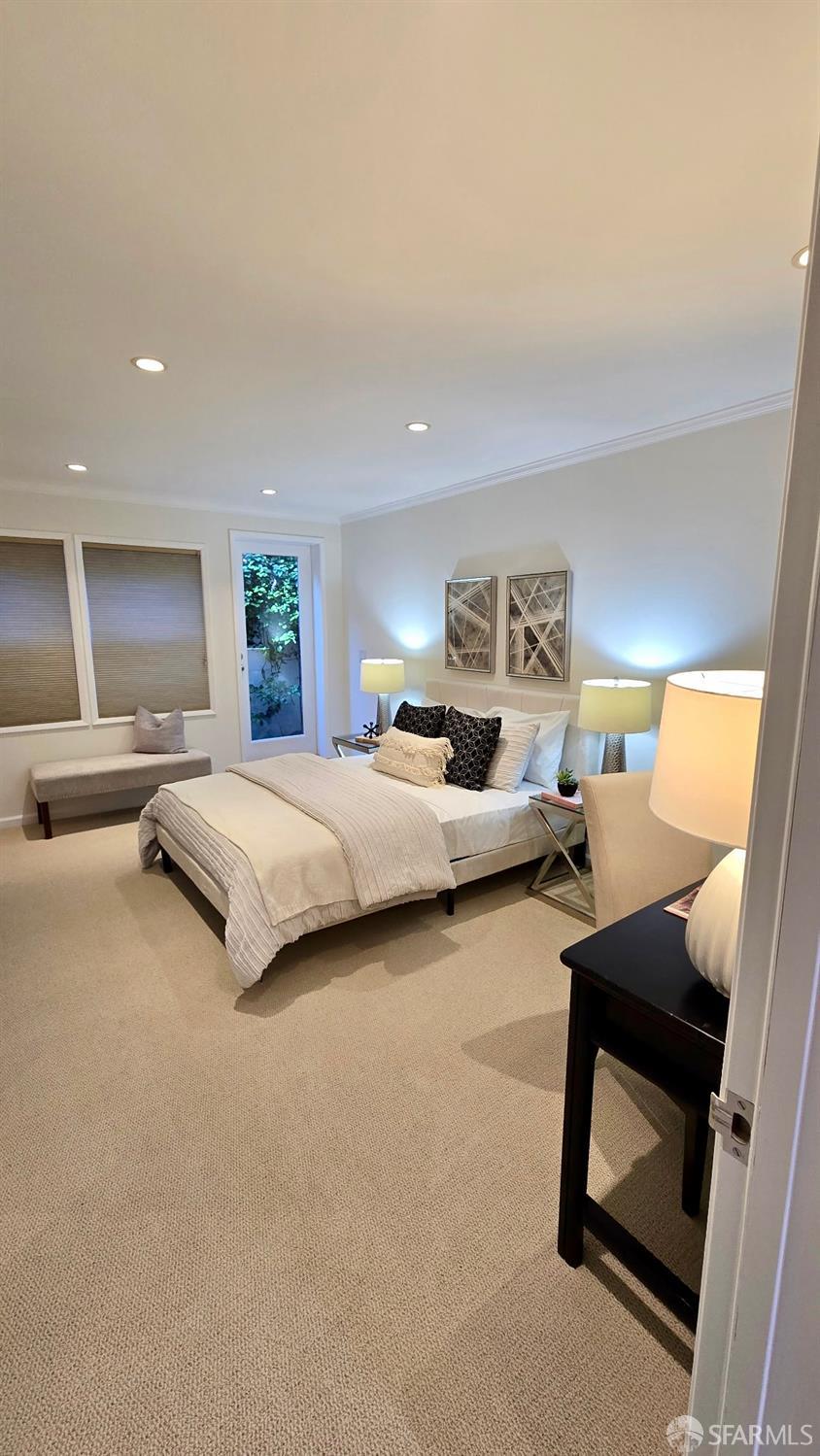 326 Los Palmos Drive