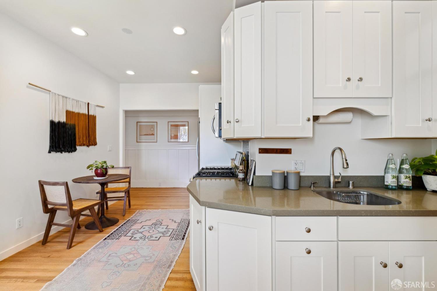 1221 Noe Street