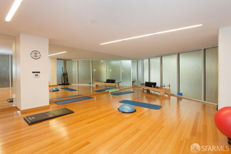 301 Main Street # 10H