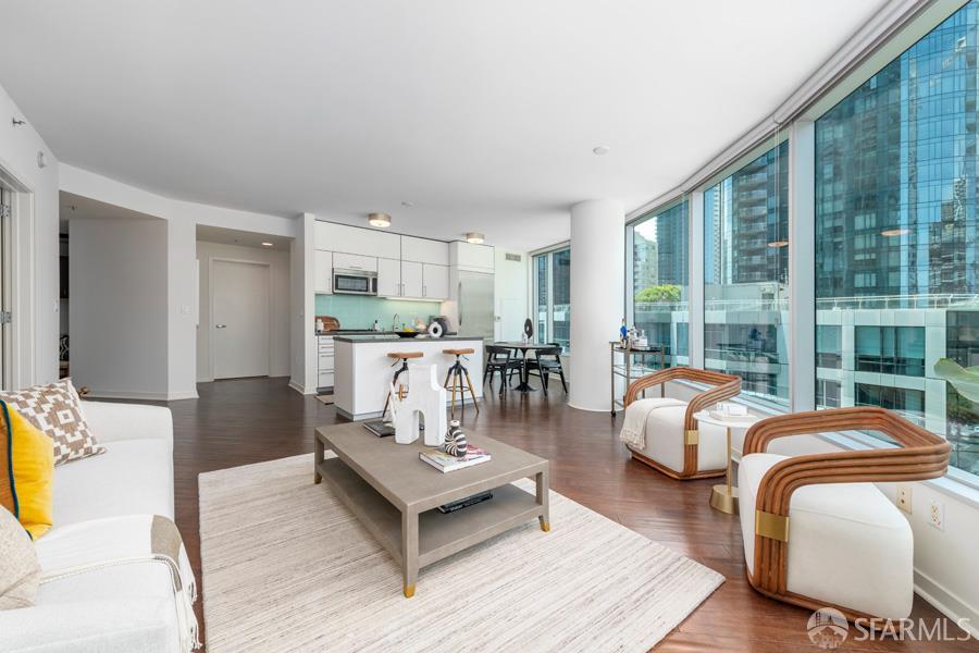301 Main Street # 10H