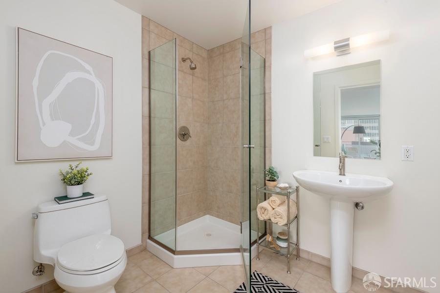 301 Main Street # 10H