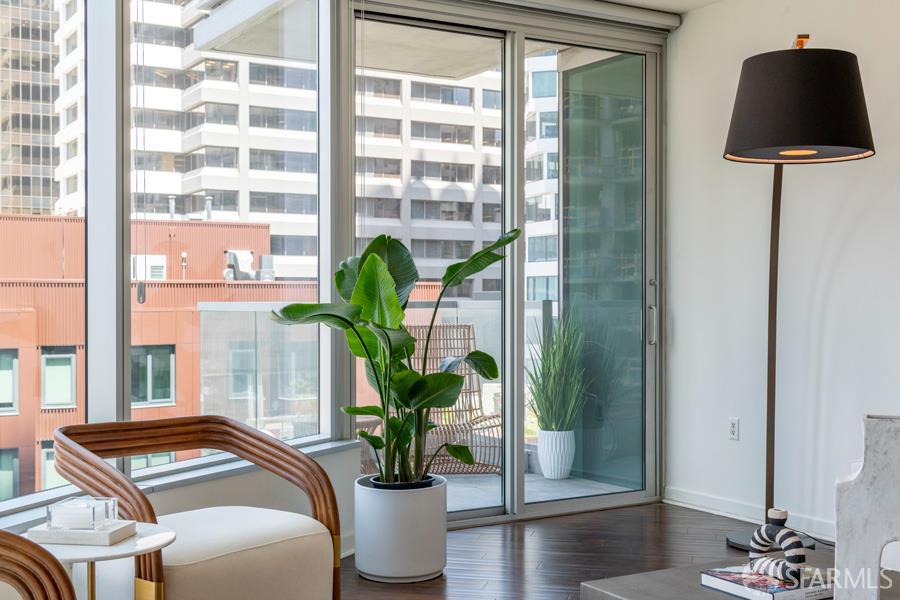 301 Main Street # 10H