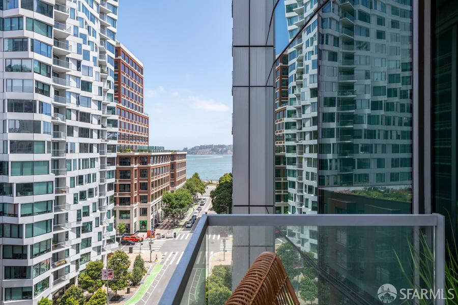 301 Main Street # 10H
