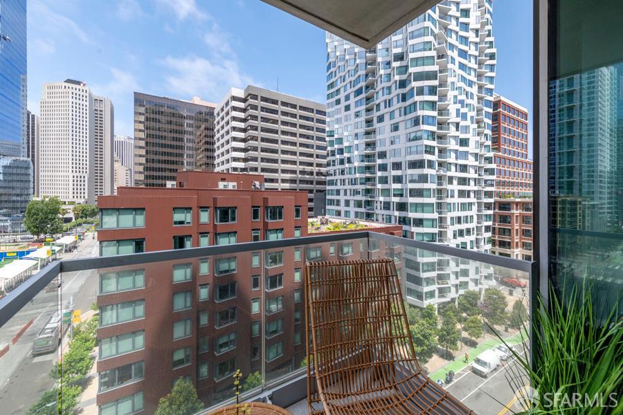 301 Main Street # 10H