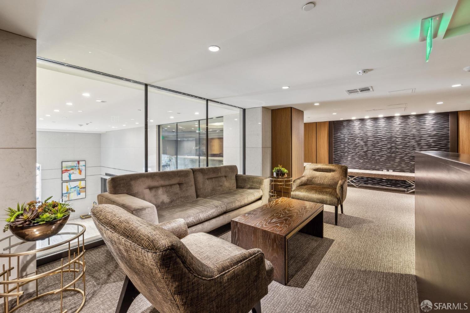 72 Townsend Street # 301
