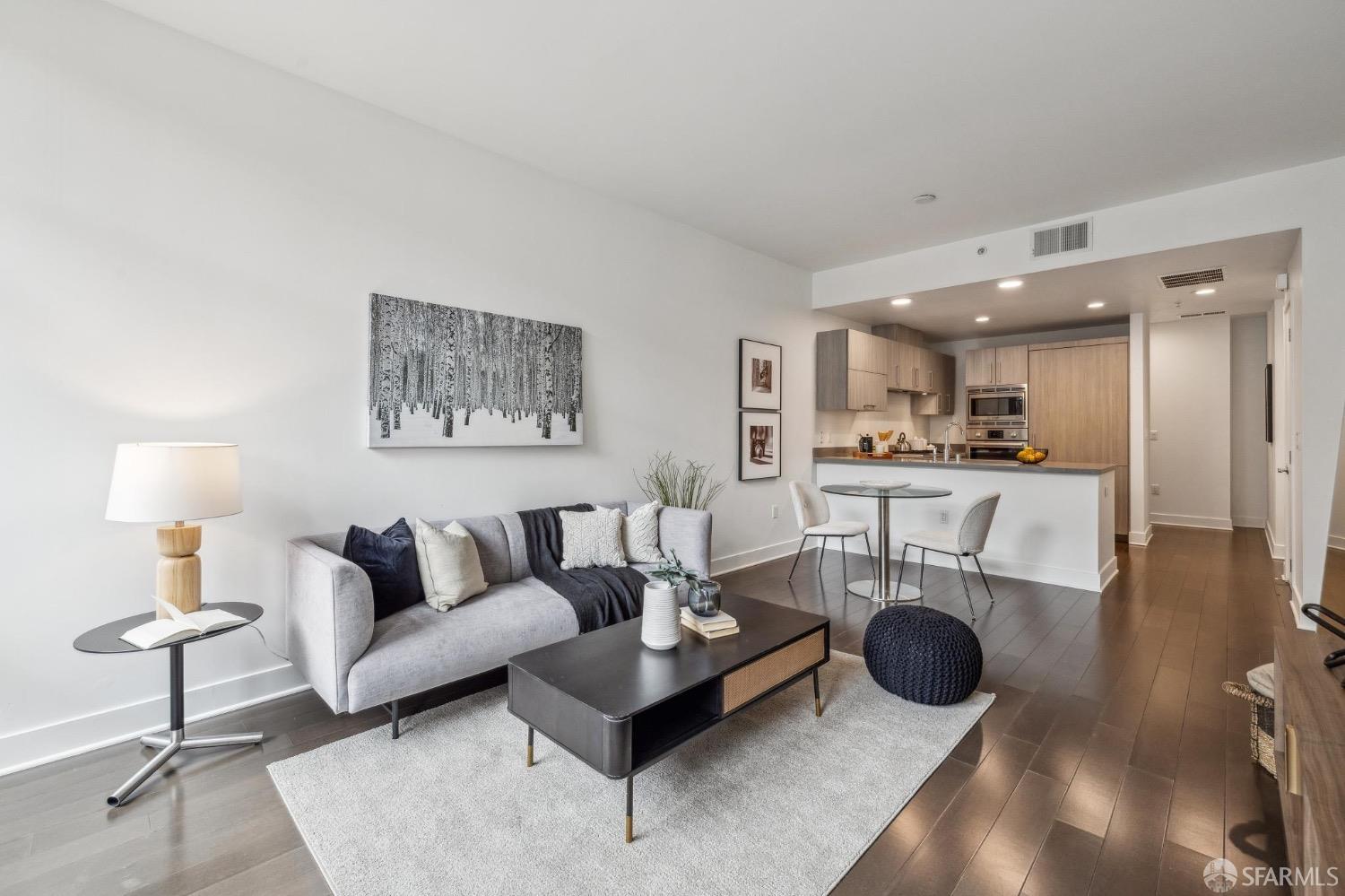 72 Townsend Street # 301