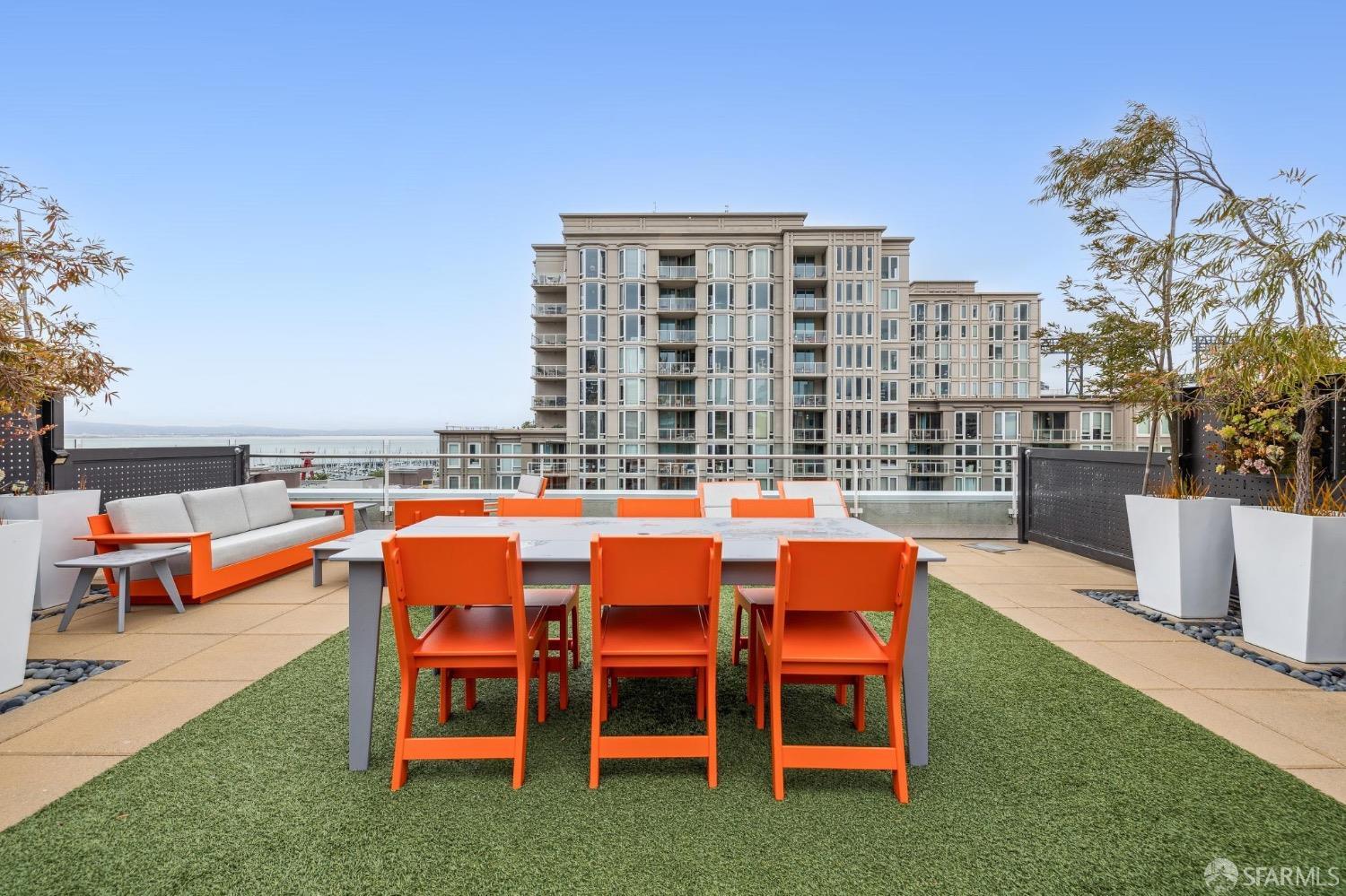 72 Townsend Street # 301