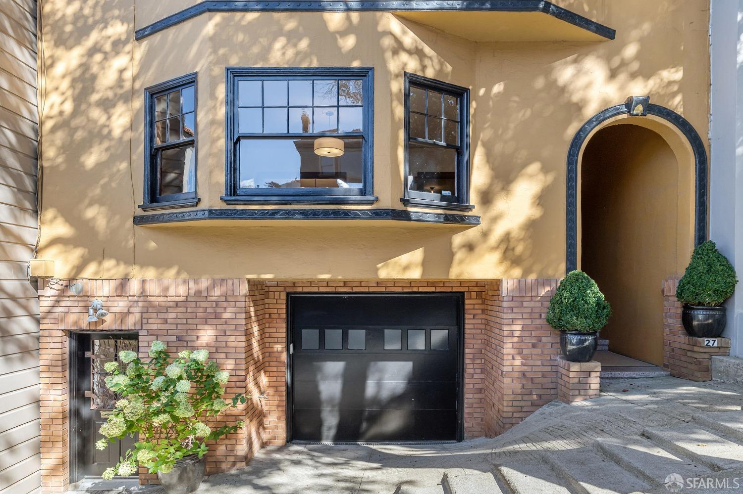 25 Alpine Terrace # A