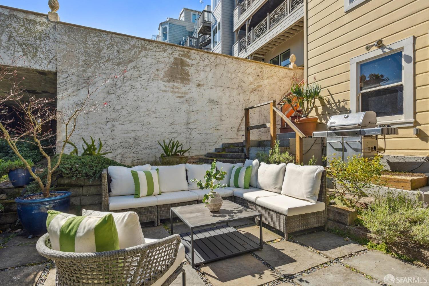 25 Alpine Terrace # A