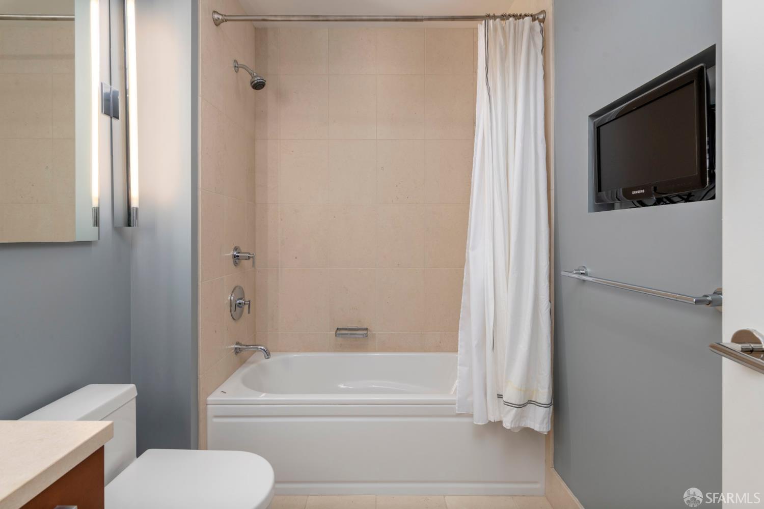 301 Mission Street # 43D