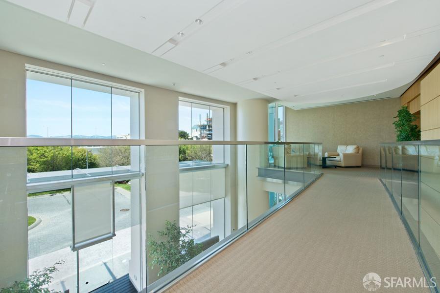 425 1st Street # 3301