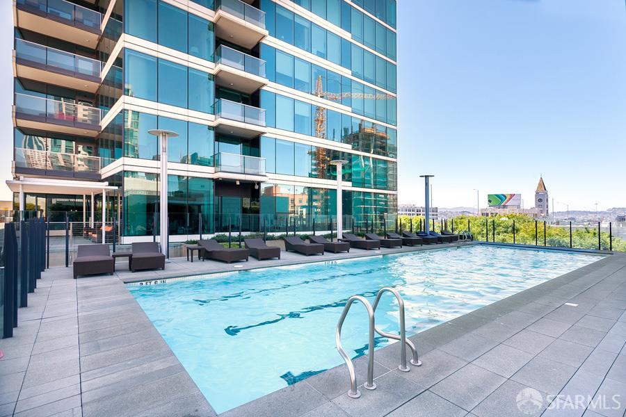 425 1st Street # 3301