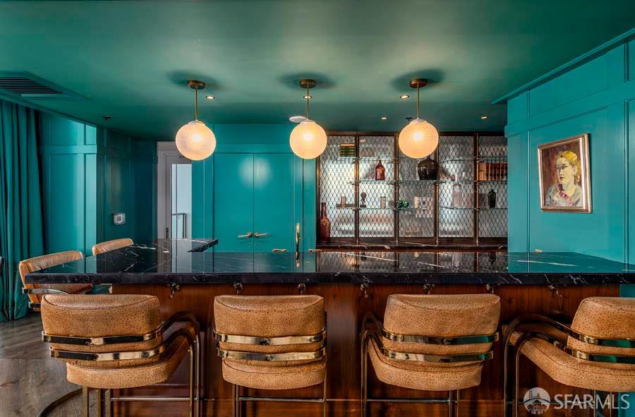 425 1st Street # 3301