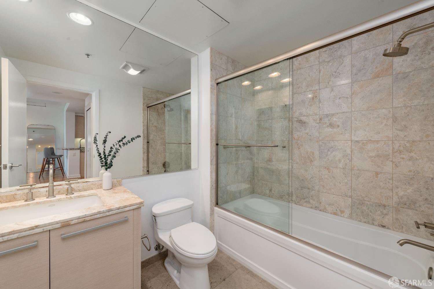 425 1st Street # 3301