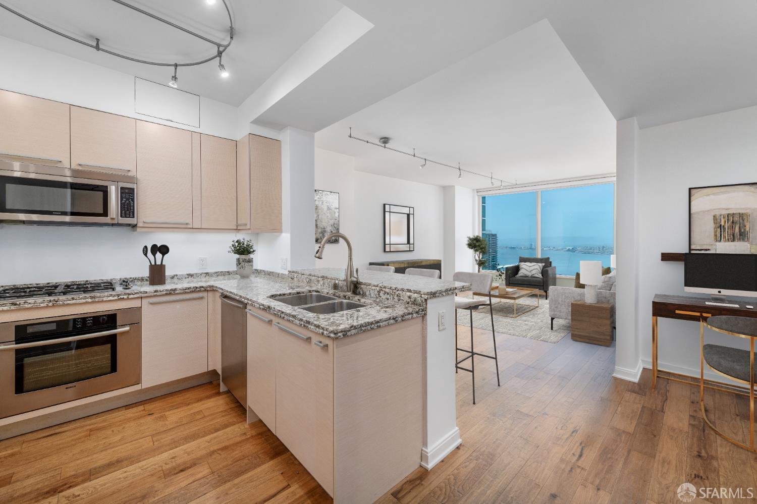 425 1st Street # 3301