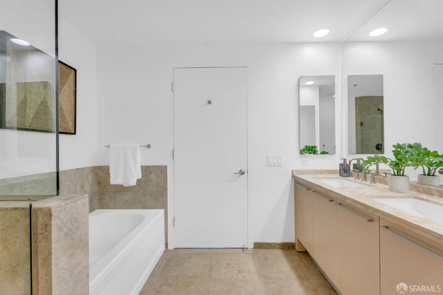 425 1st Street # 1902