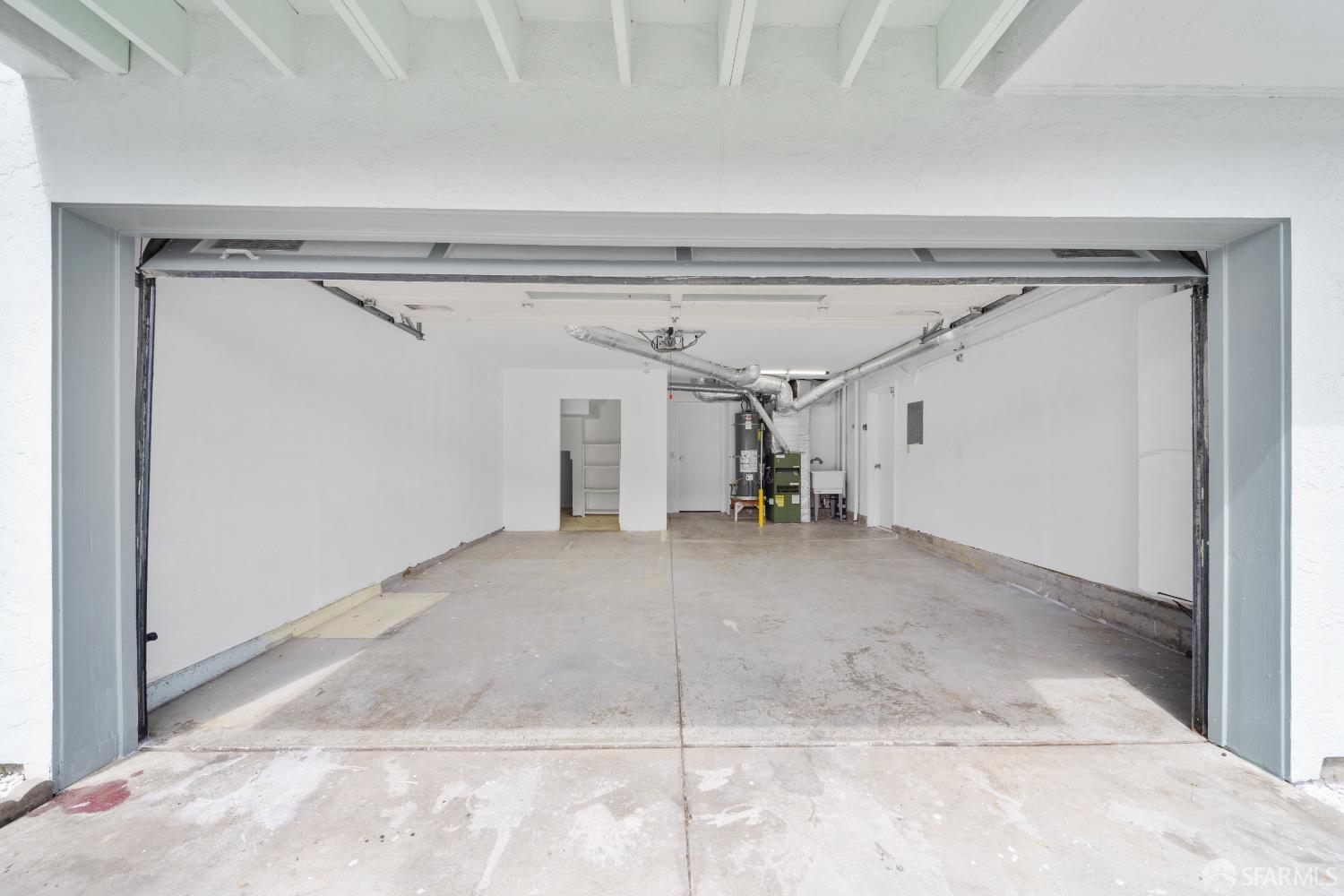 338 Deanne Lane