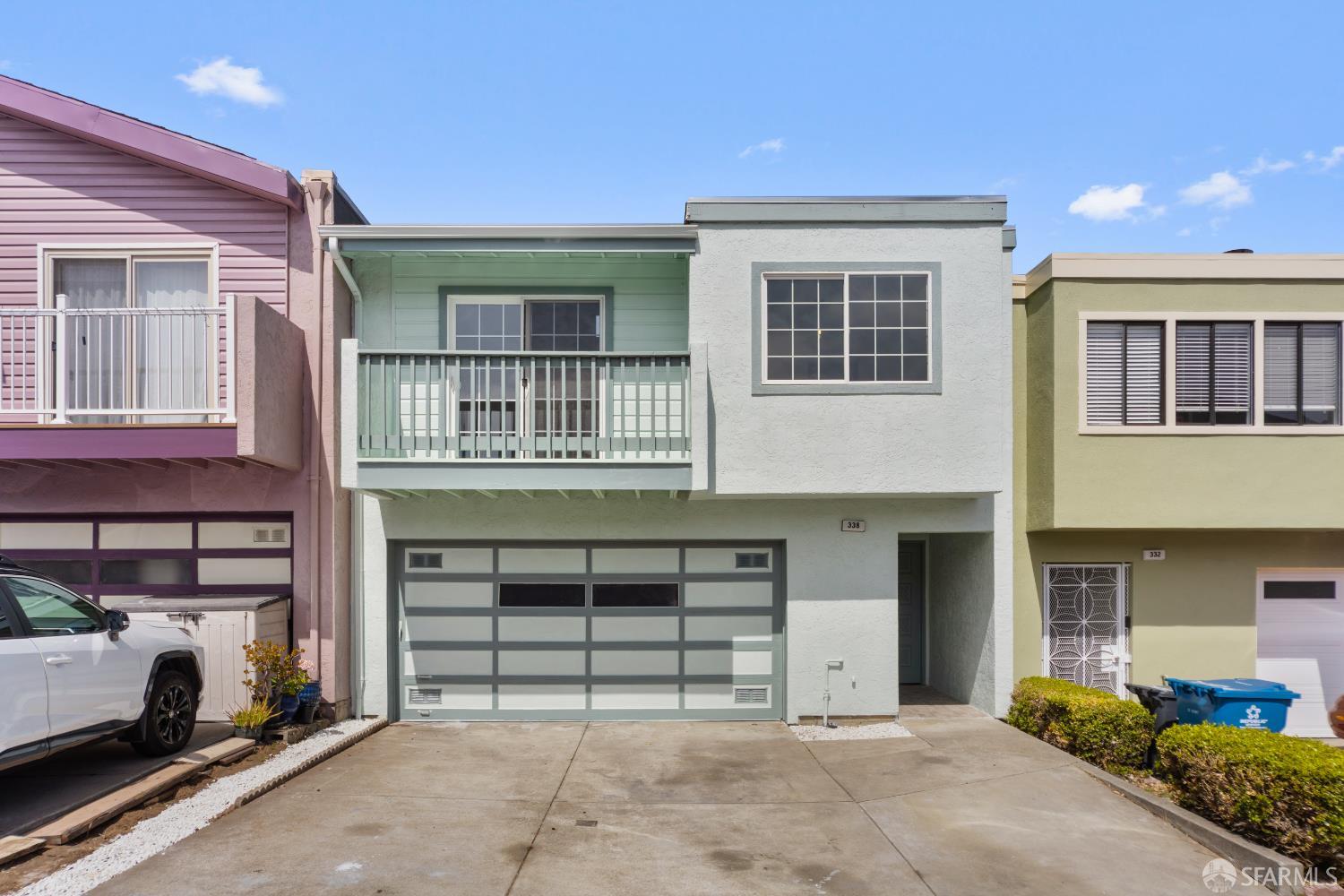 338 Deanne Lane