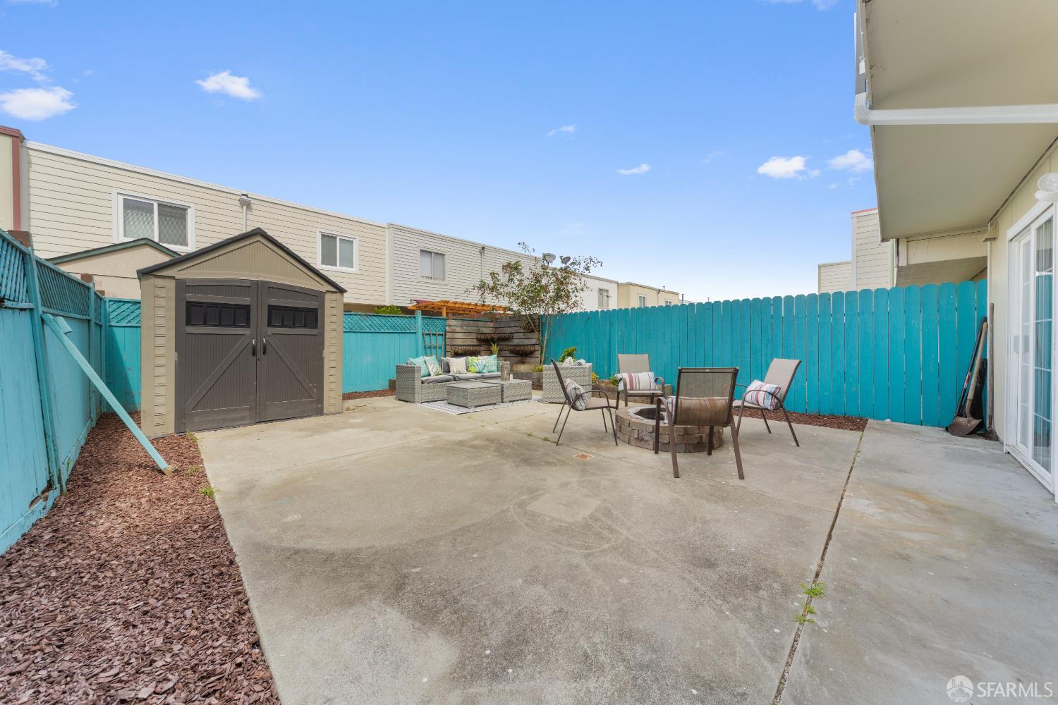 338 Deanne Lane