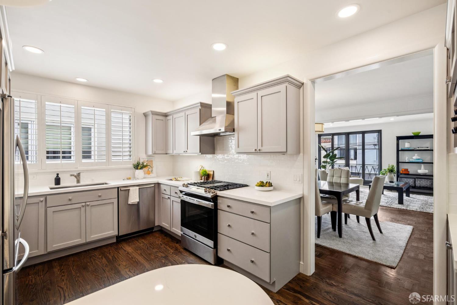 2448 Greenwich Street