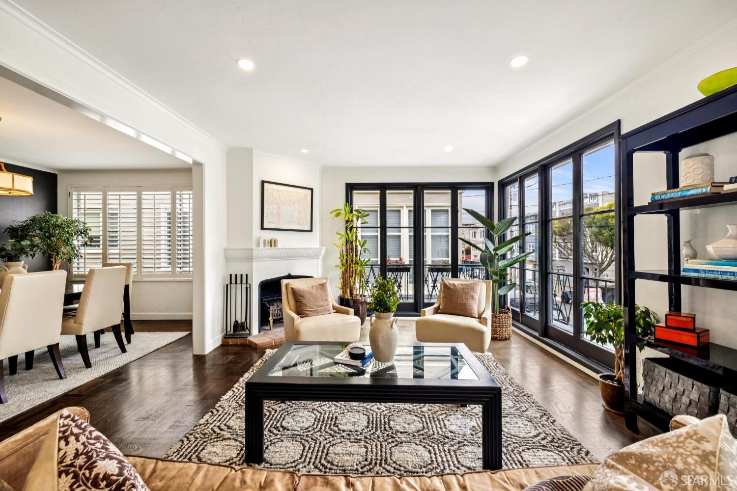 2448 Greenwich Street