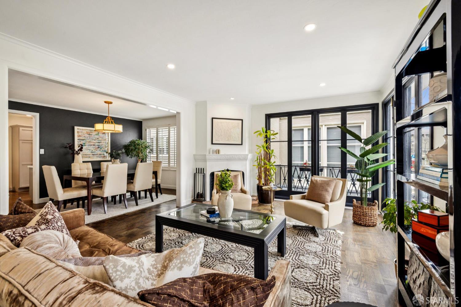 2448 Greenwich Street