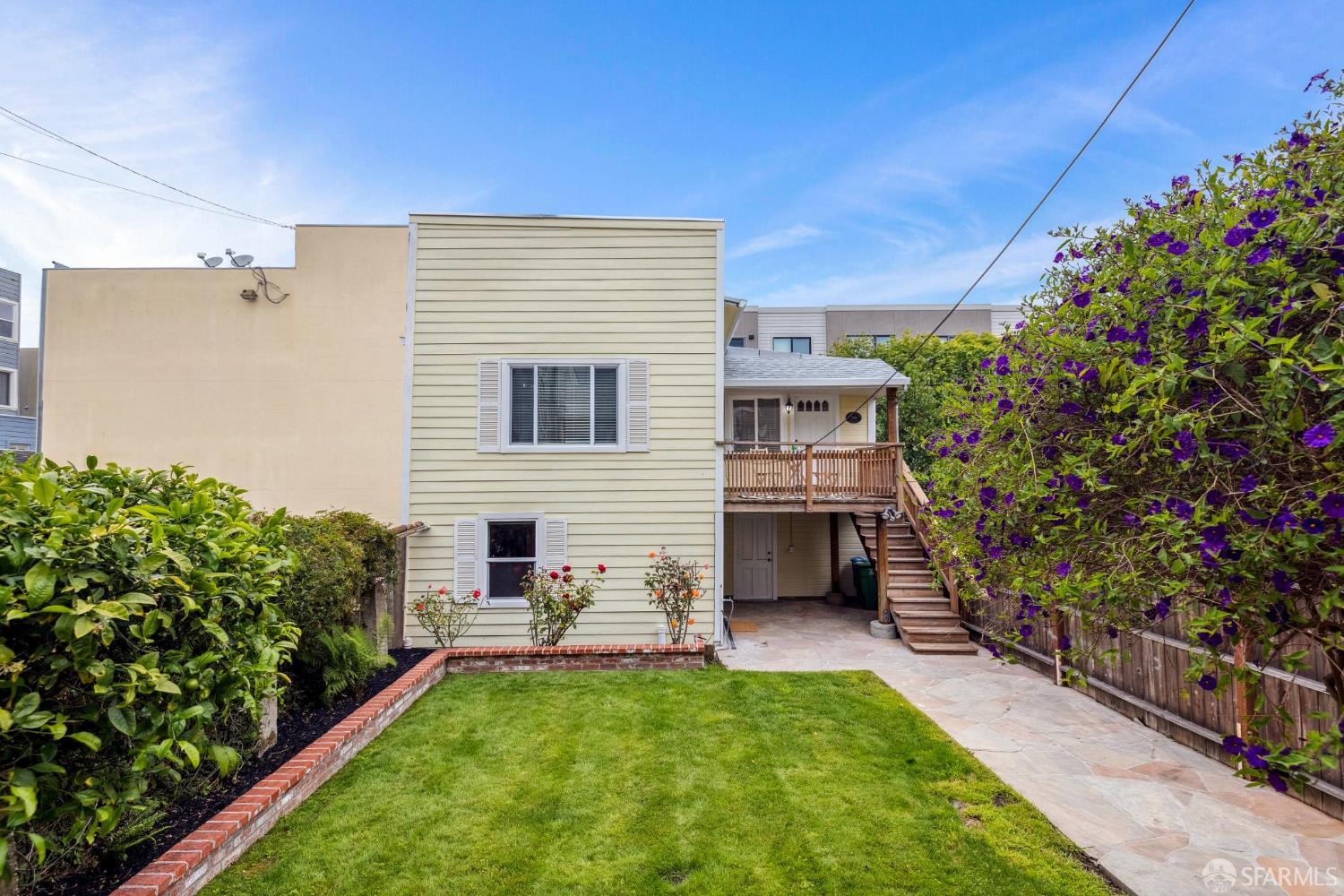 2448 Greenwich Street