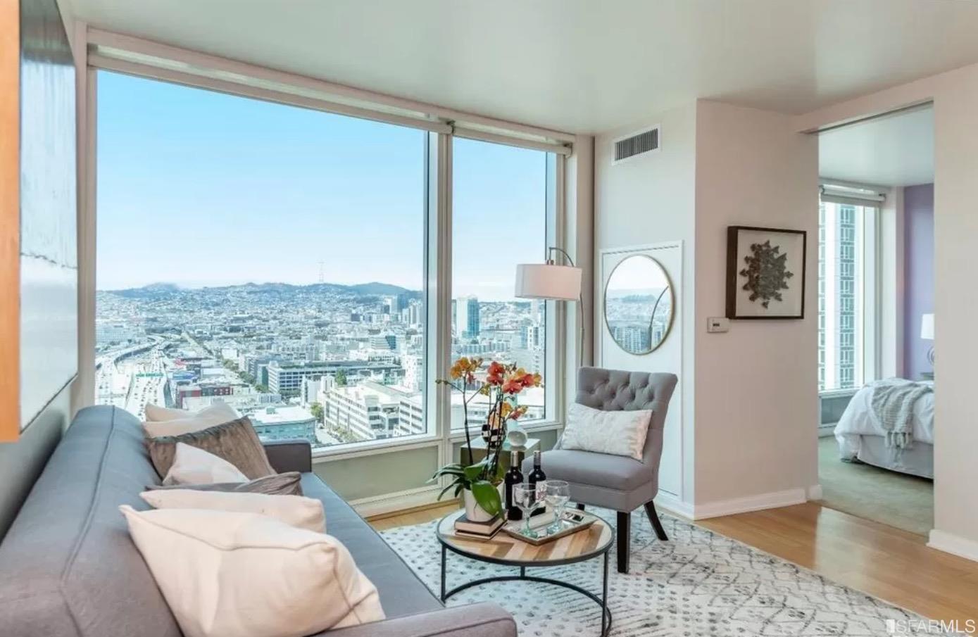 425 1st Street # 2504