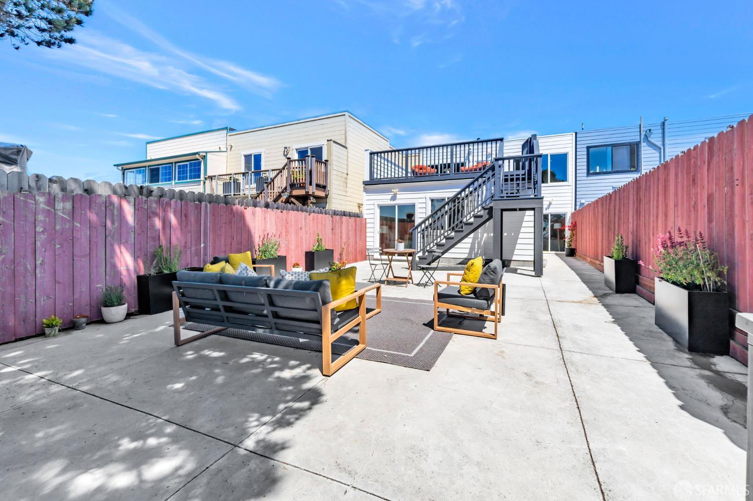 2263 42nd Avenue