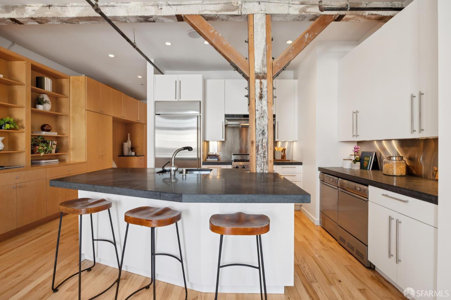 2169 Folsom Street # M201