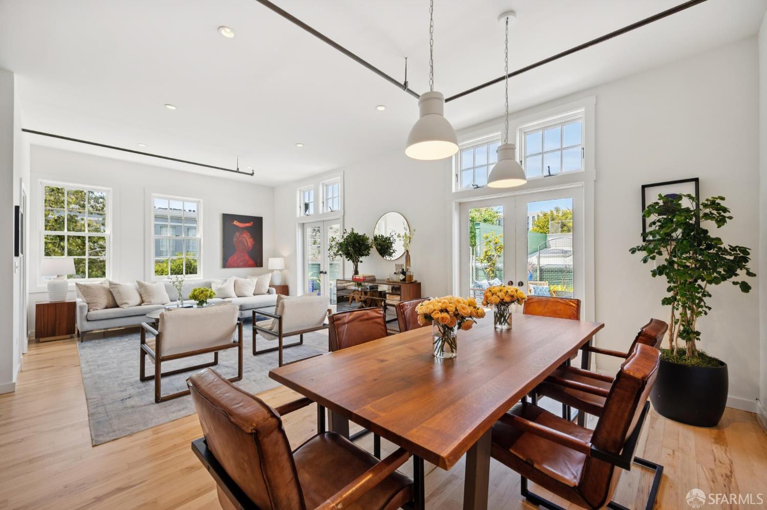 2169 Folsom Street # M201