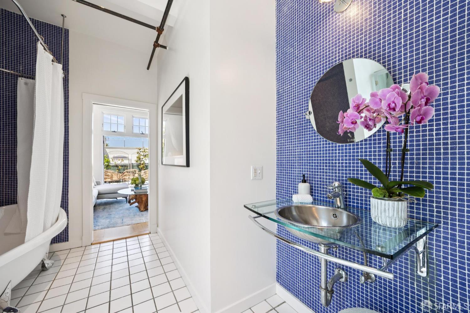 2169 Folsom Street # M201