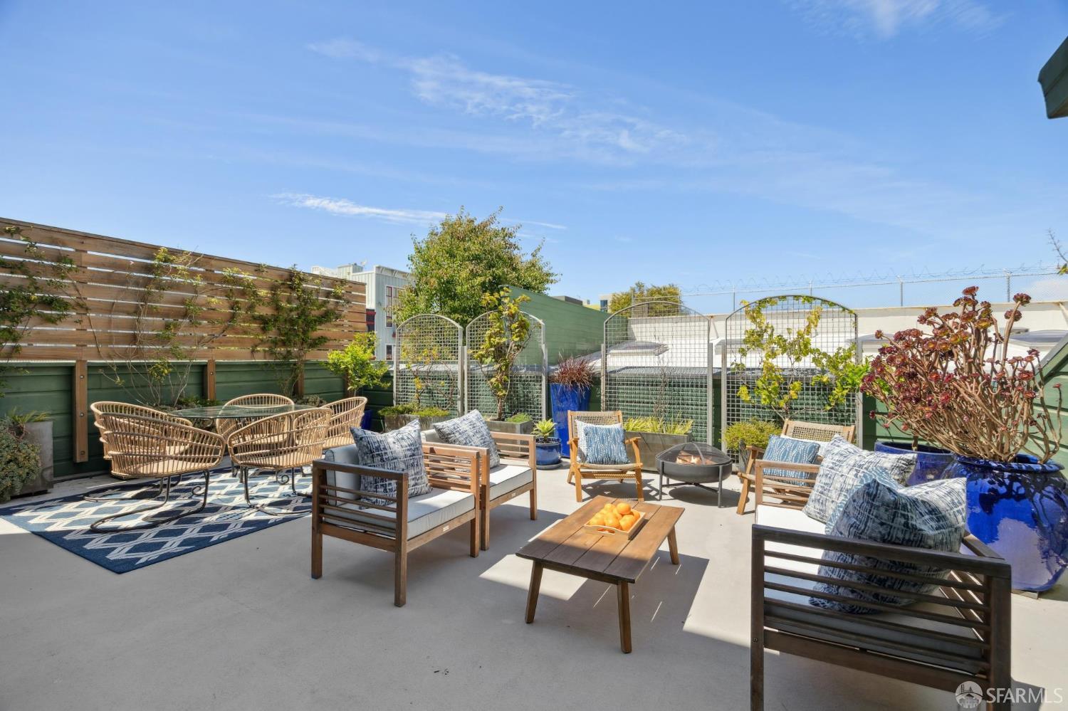 2169 Folsom Street # M201