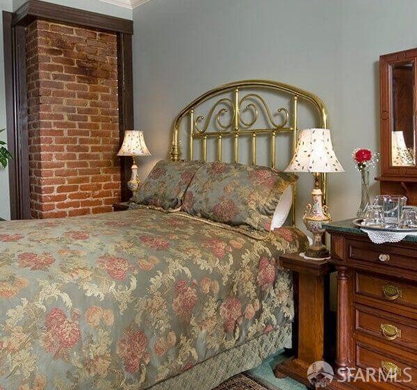 943 S South Van Ness Avenue