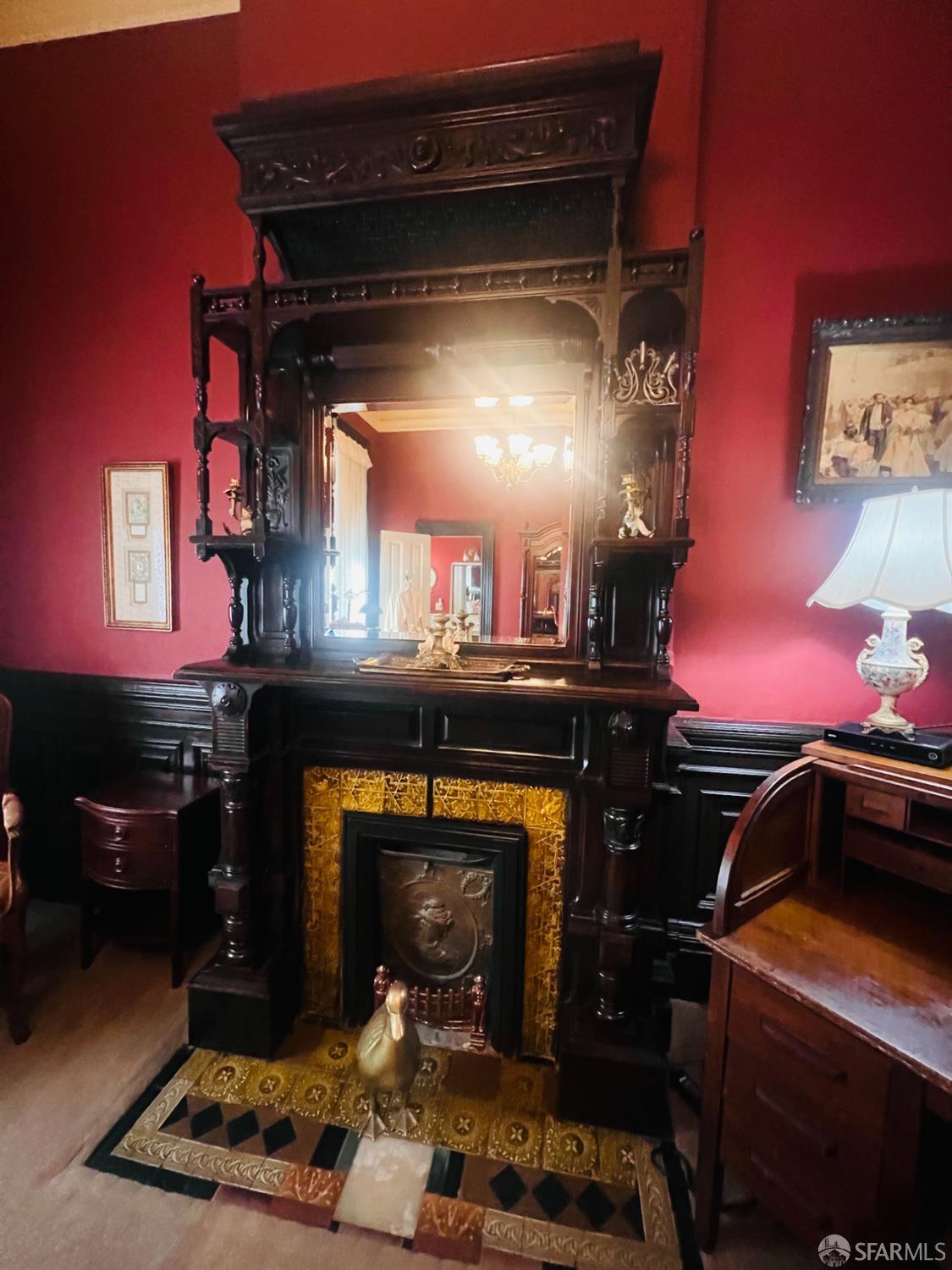 943 S South Van Ness Avenue