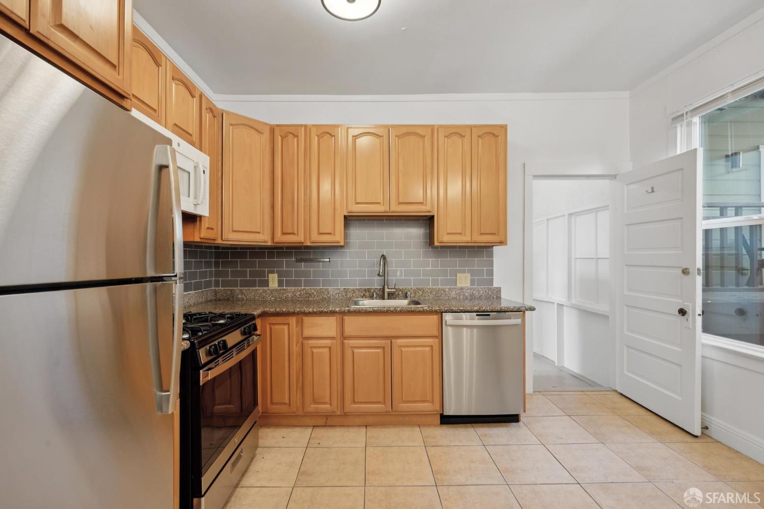 1541-1543 Sanchez Street