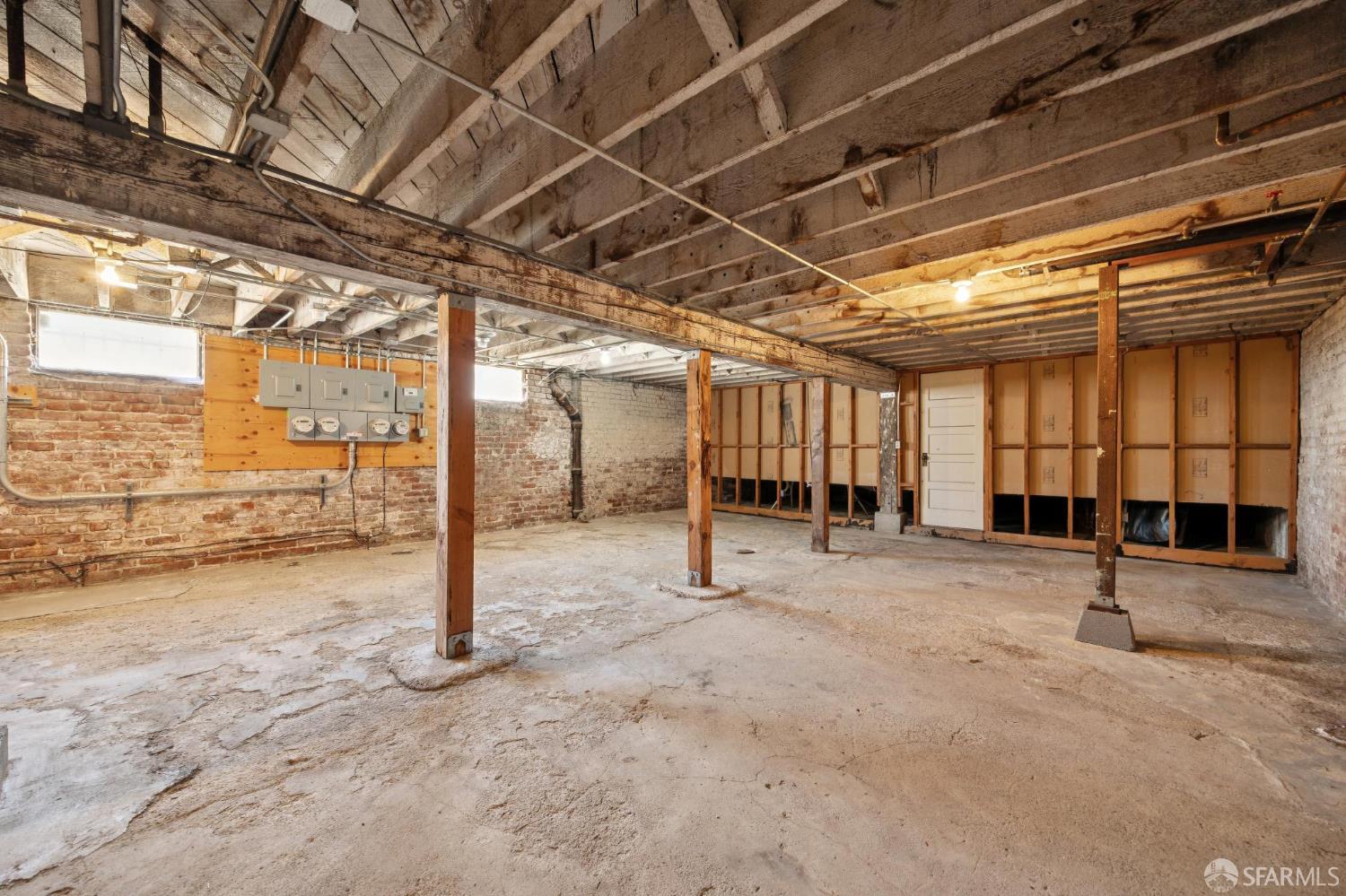 1541-1543 Sanchez Street