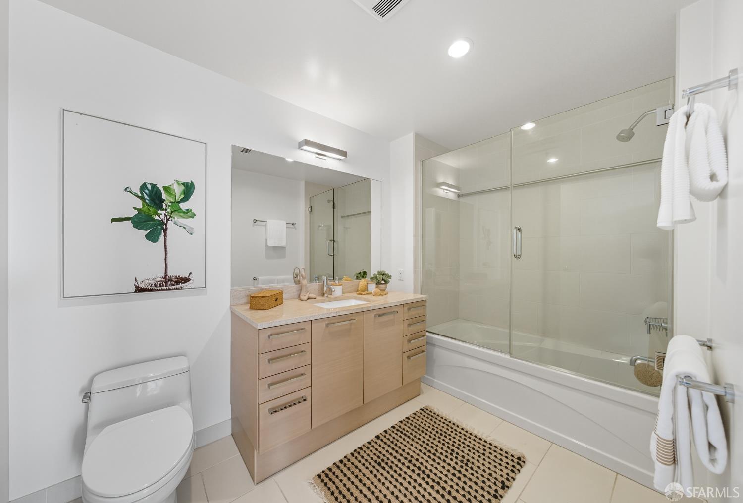 1 Hawthorne Street # 6E