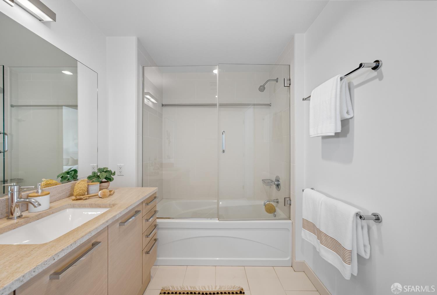 1 Hawthorne Street # 6E