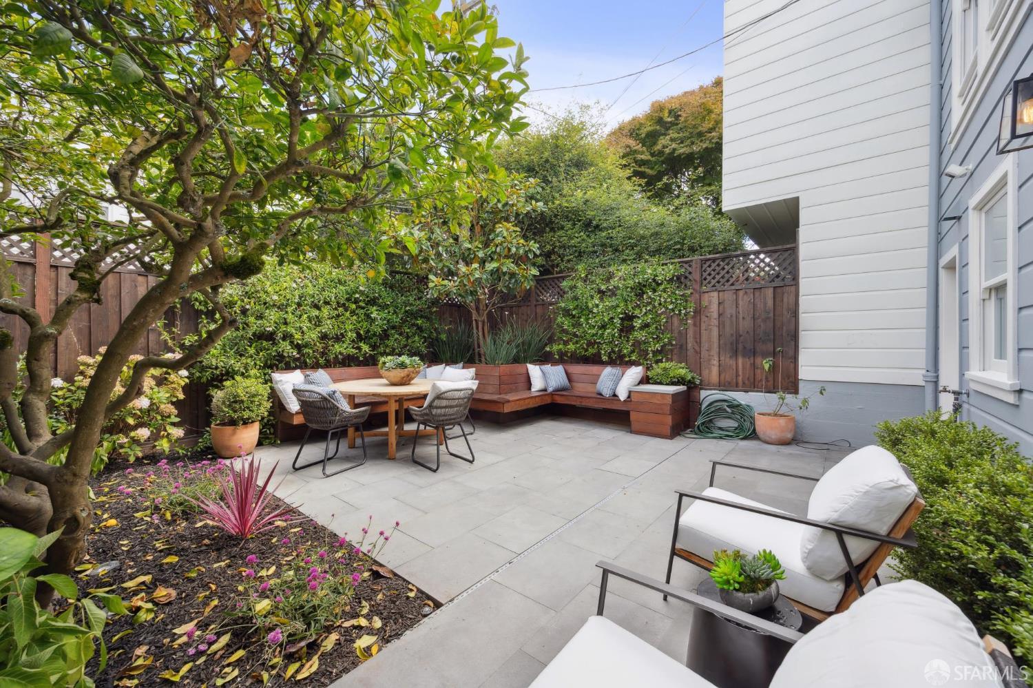 245 Ewing Terrace