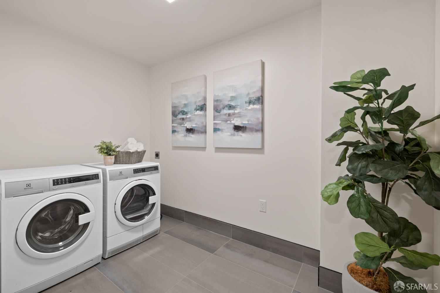 950 Tennessee Street # 218