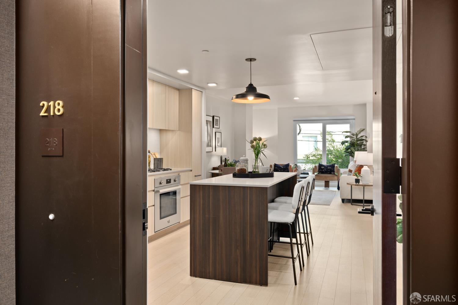 950 Tennessee Street # 218