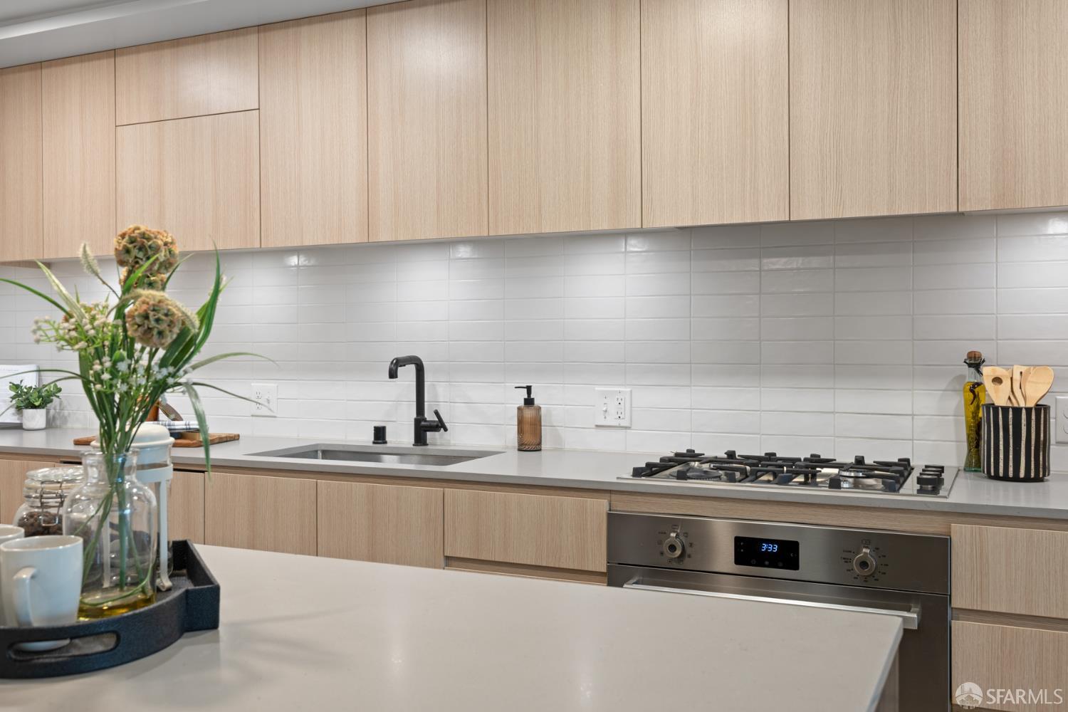 950 Tennessee Street # 218