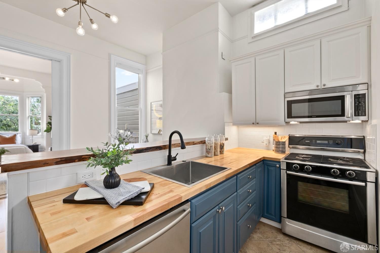 1819 Lyon Street # 3